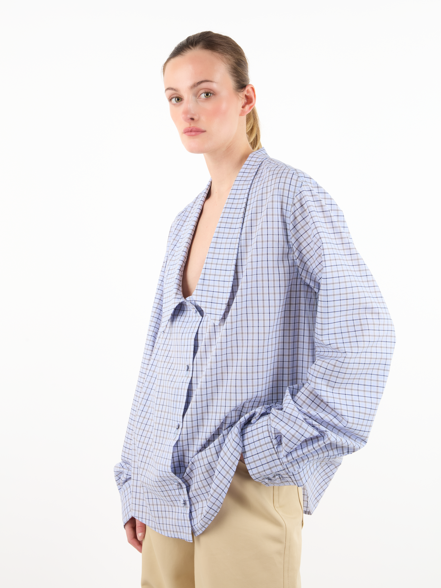 LOW COLLAR SHIRT