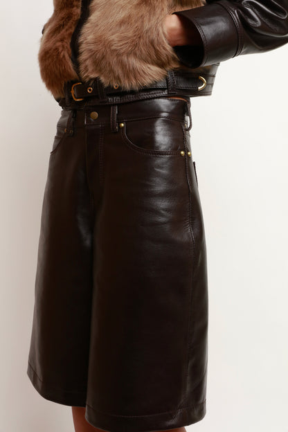 SHORT EN NAPPA