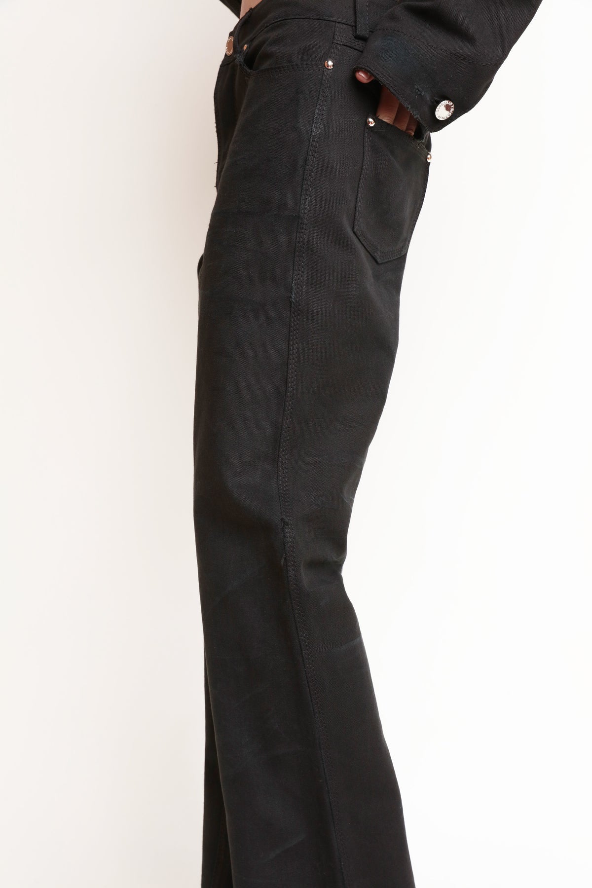 DISTRESSED PANTS