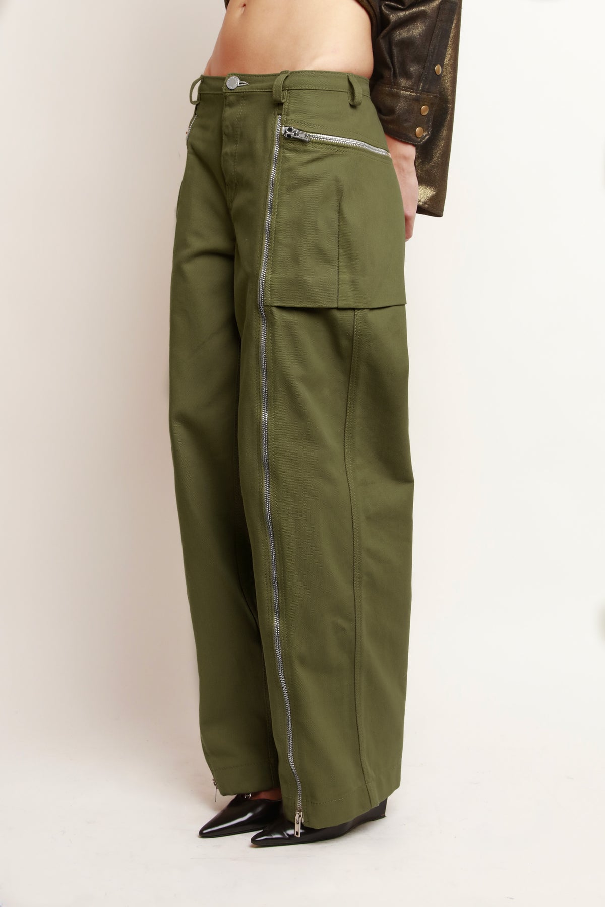 OLIVE ZIP UP PANTS