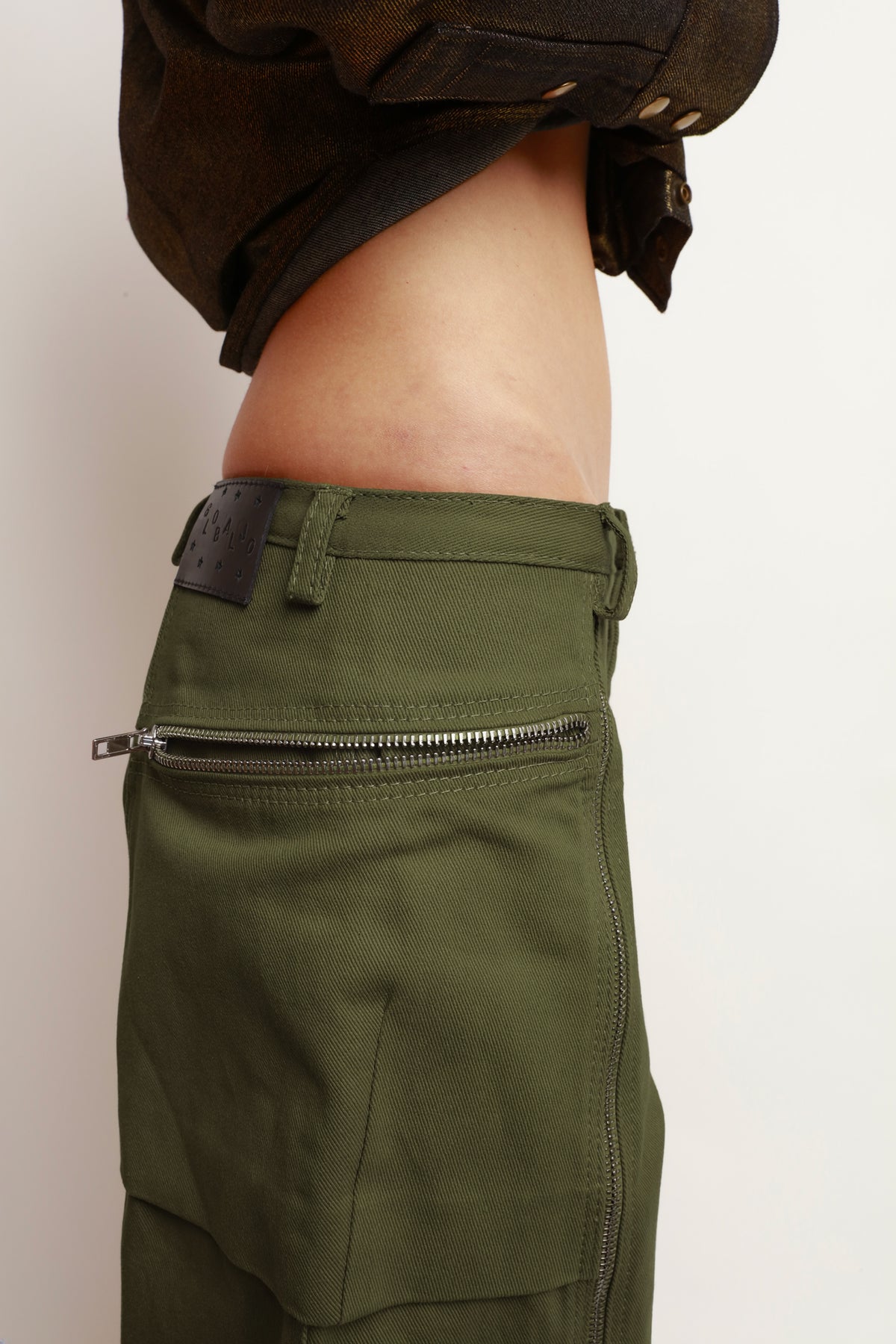 OLIVE ZIP UP PANTS