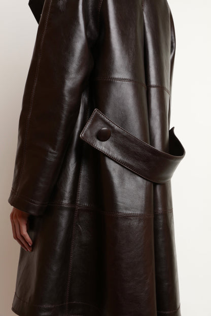 MANTEAU À CAPUCHE