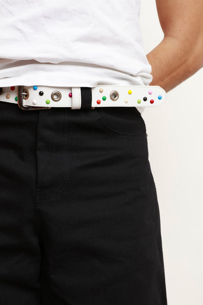 CEINTURE À RIVETS ARC-EN-CIEL