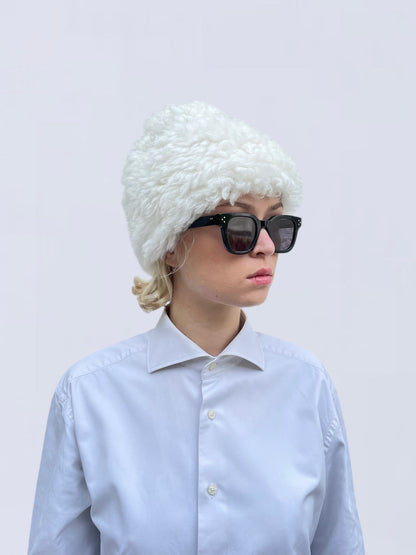 WHITE SHEARLING NECKWARMER