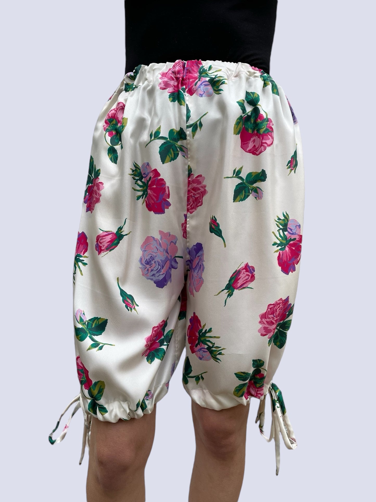 FLORAL SILK BALLOON SHORT