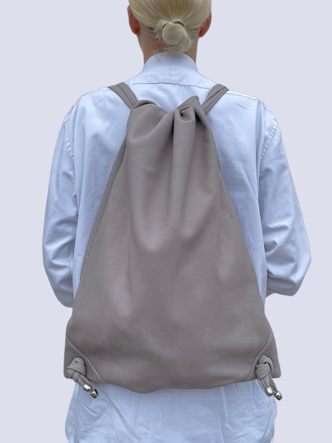 GREY LEATHER DRAW STRING BAG