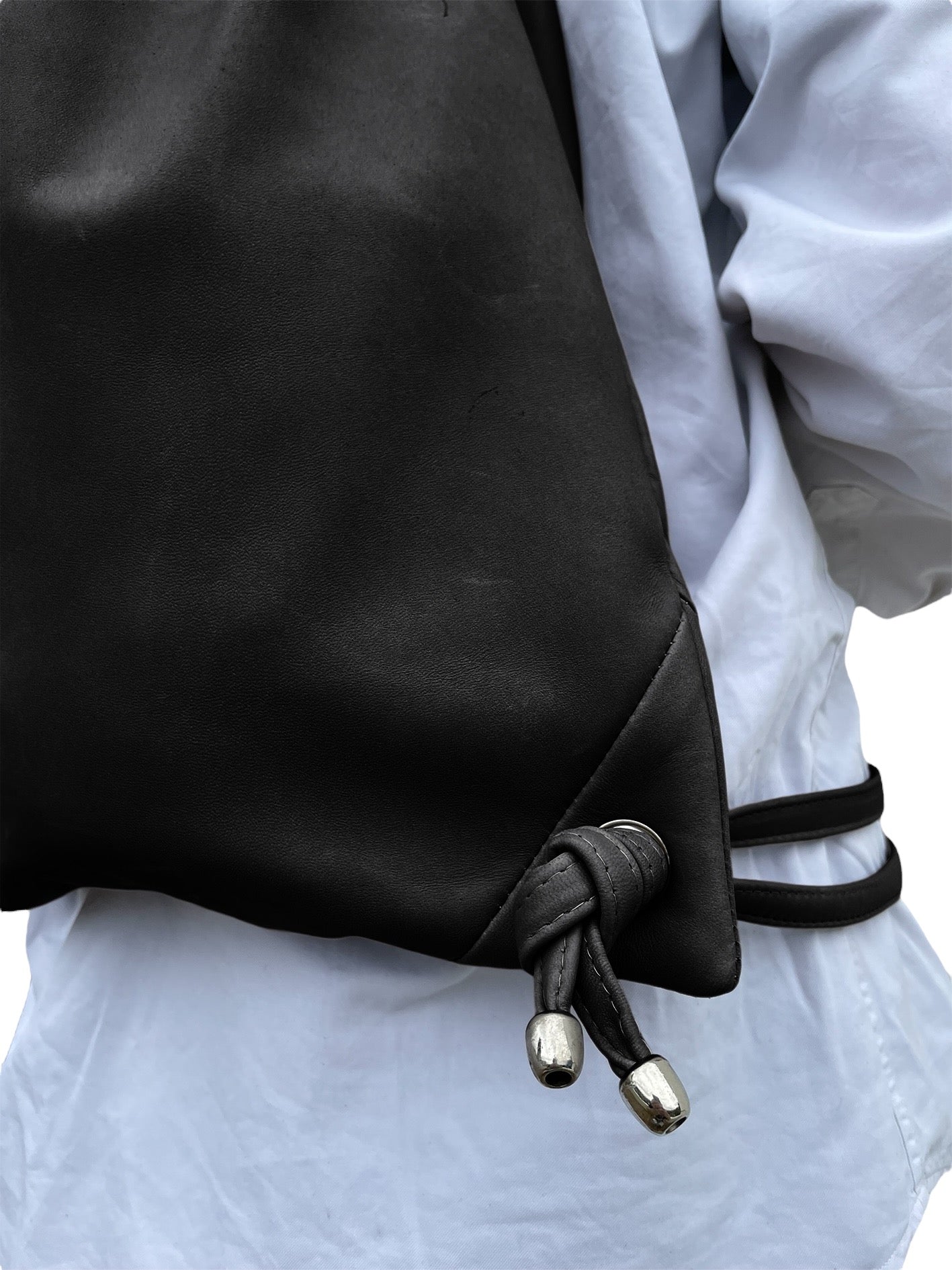 BLACK LEATHER DRAW STRING BAG