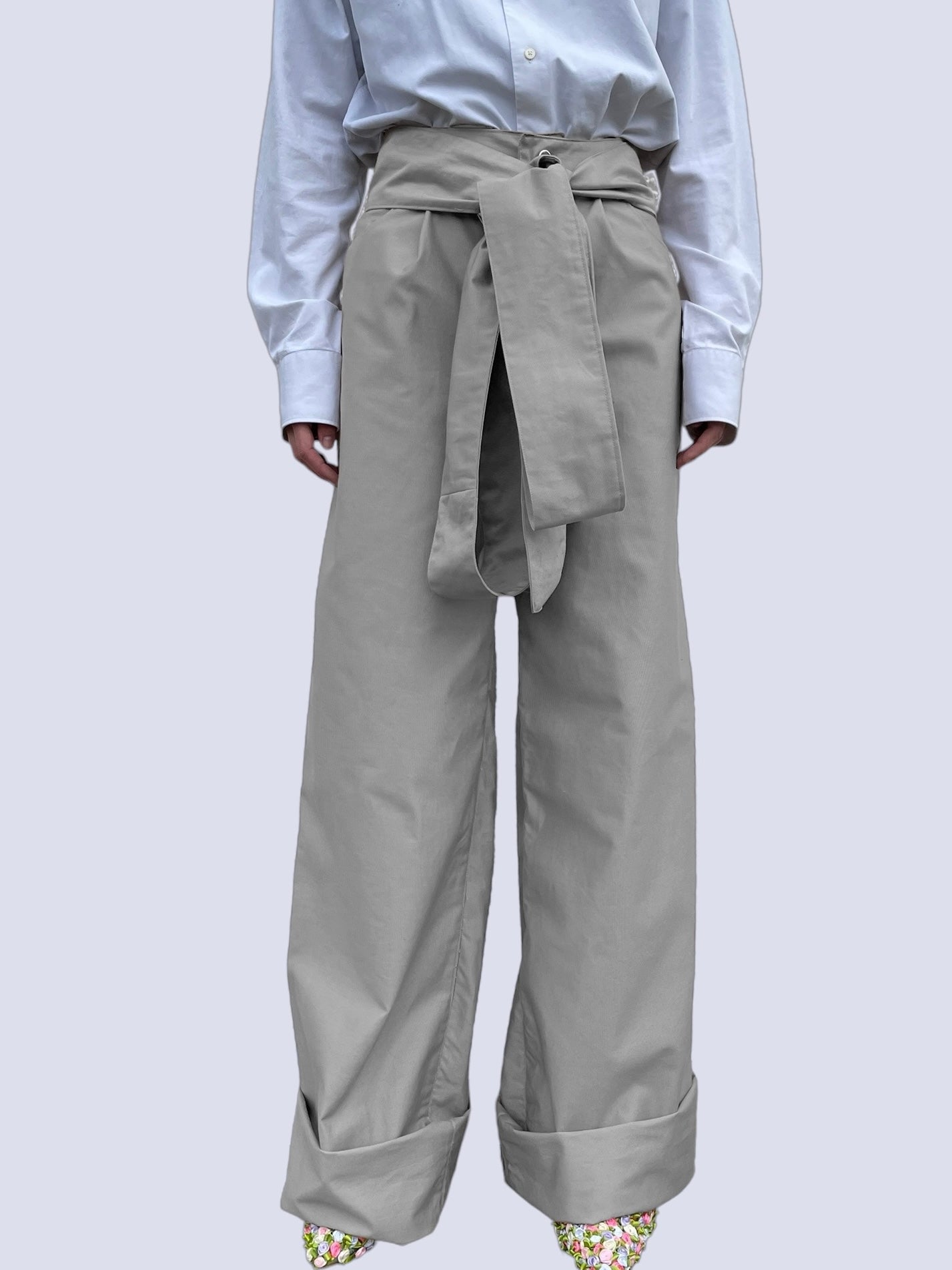 GREY CANVAS BOW PANTS