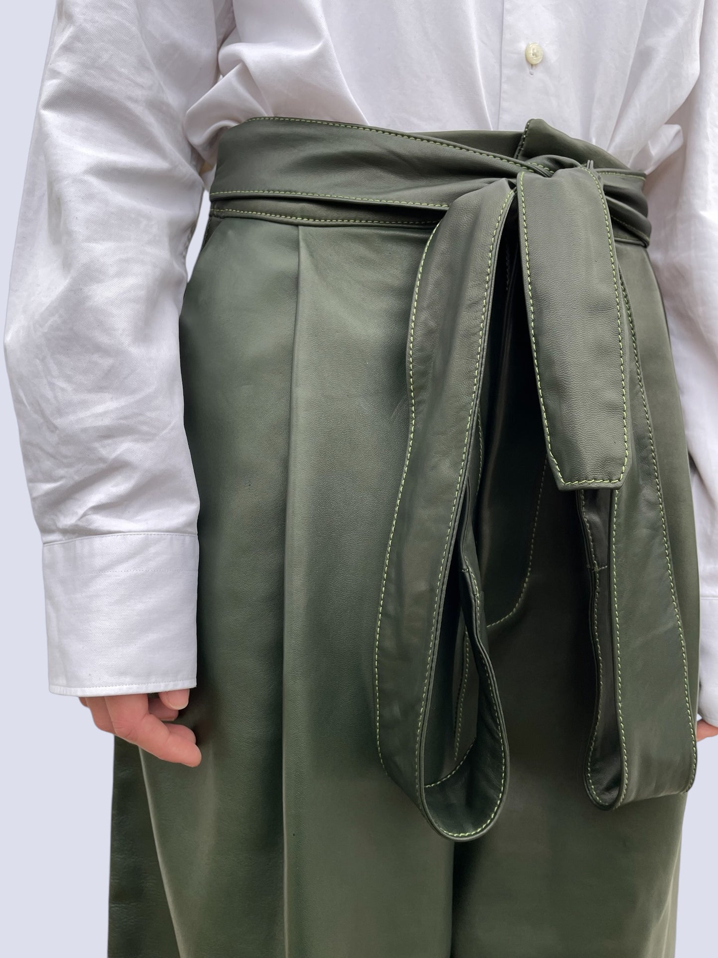 KHAKI LEATHER BOW PANTS