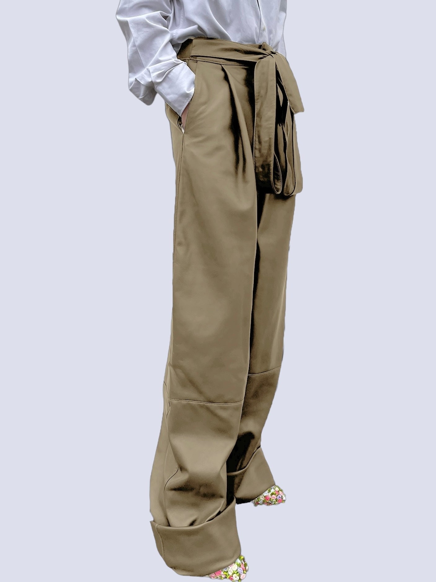 BEIGE LEATHER BOW PANTS