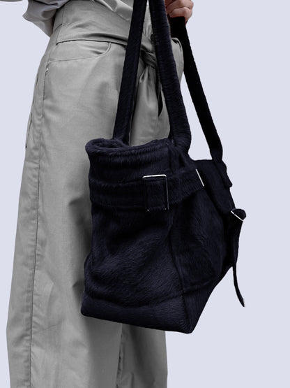 NAVY COW HAIR WEEKENDER BAG