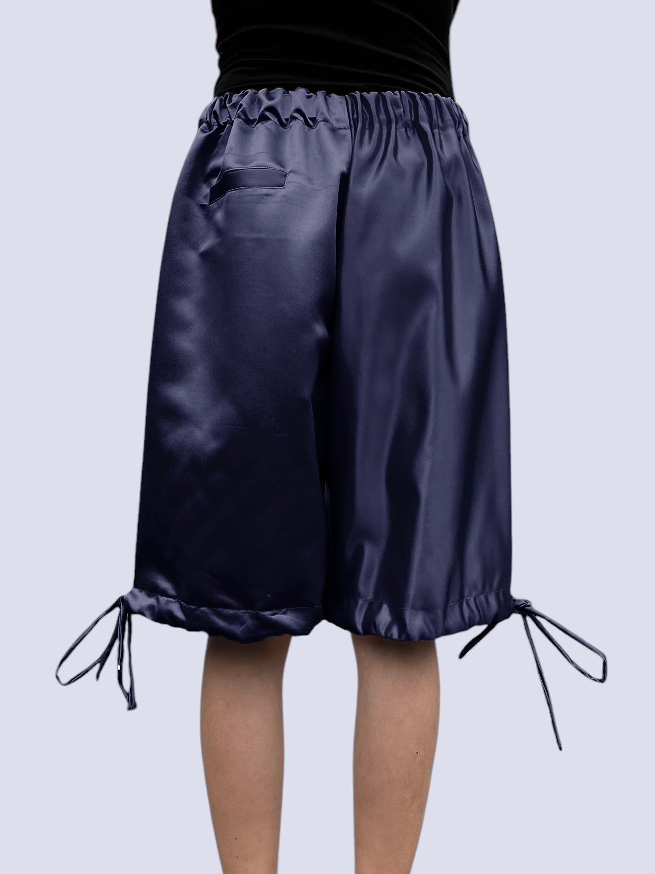 NAVY BALLOON SHORT