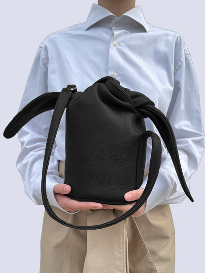 BLACK LEATHER KNOT BAG