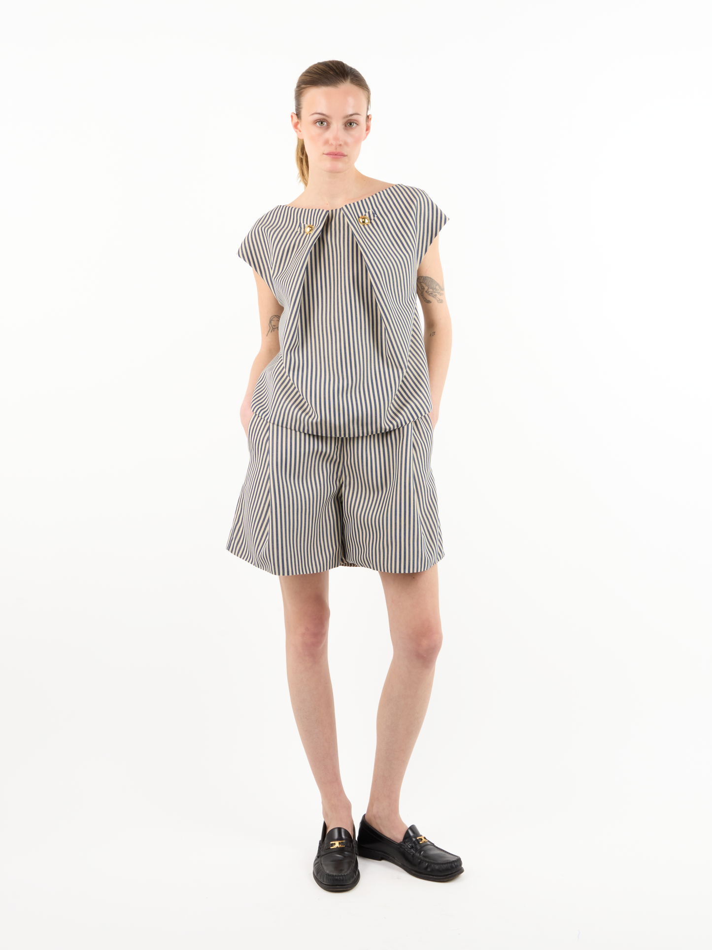 BUTTON FOLD STRIPED TOP