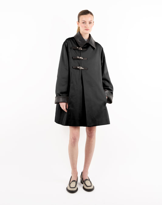 BUCKLE COAT