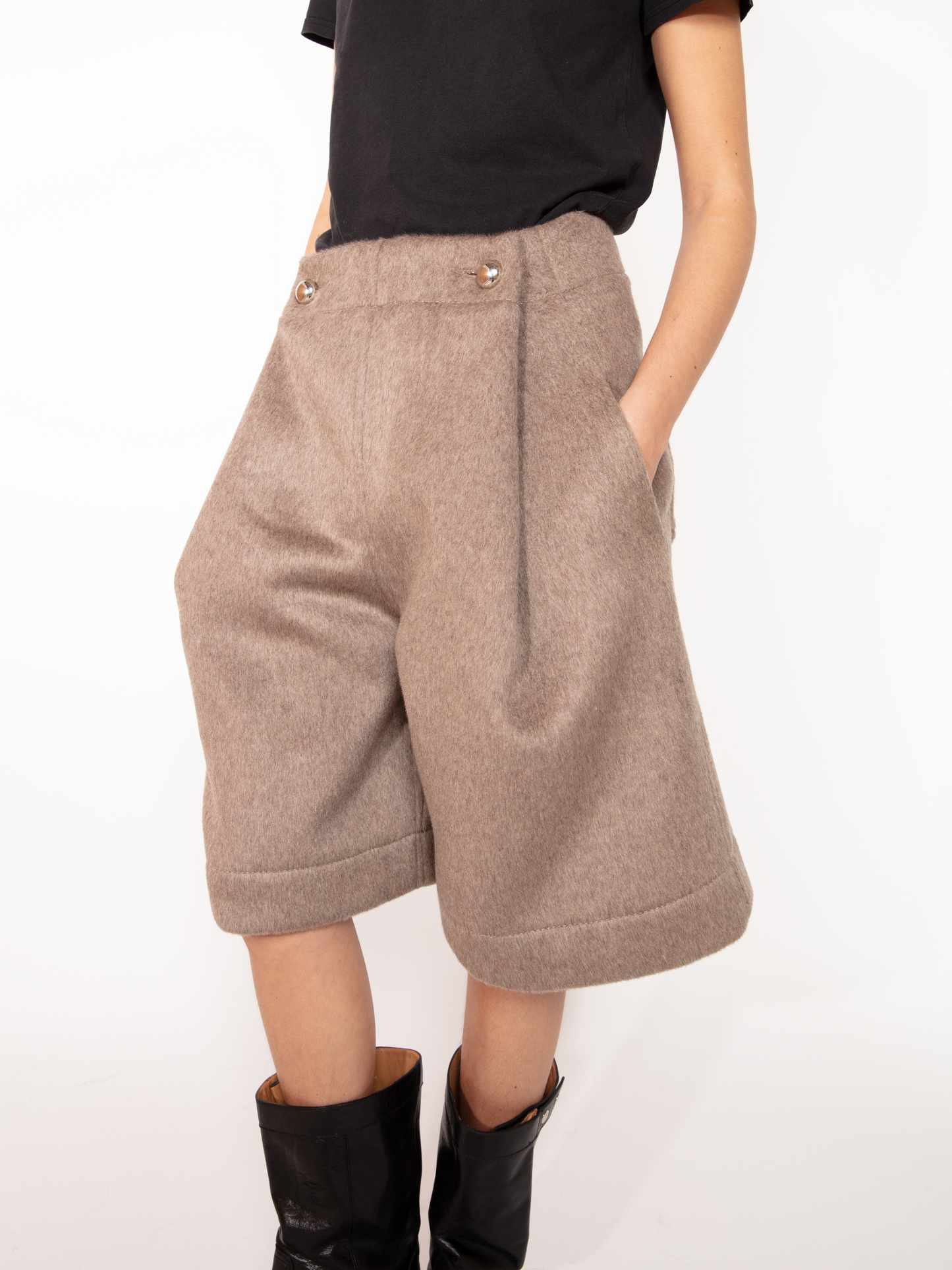 SHORT EN MOHAIR
